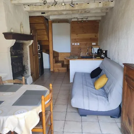 Maison De Vigneron * Mareugheol