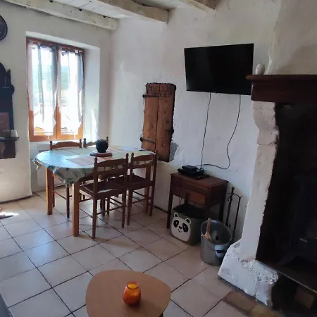 Prázdninový dům Maison De Vigneron Mareugheol