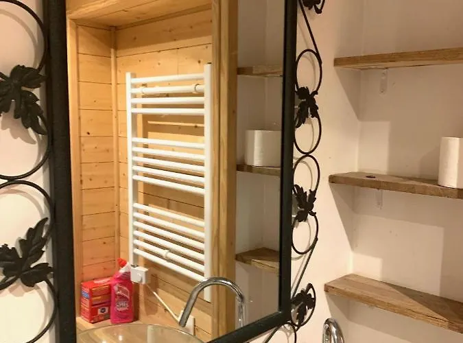 Maison De Vigneron Mareugheol