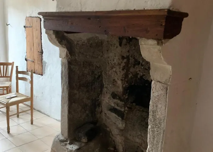 Maison De Vigneron Holiday home Mareugheol