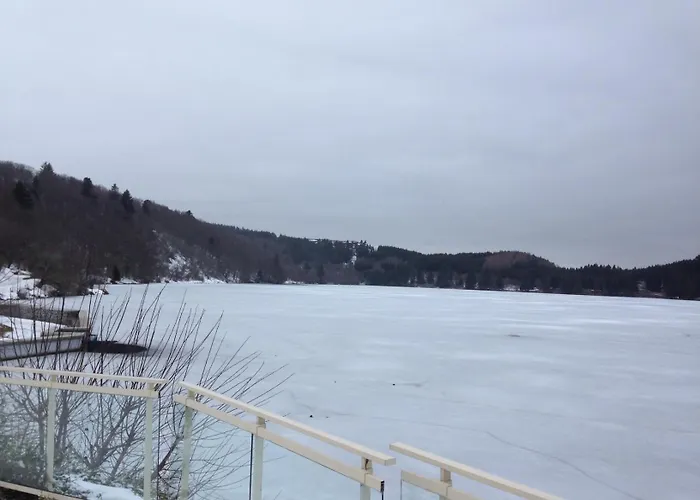 Maison De Vigneron * Mareugheol